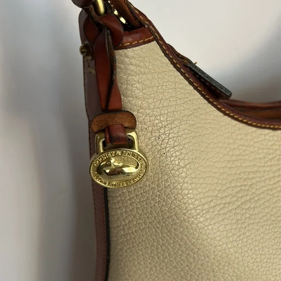Dooney and Bourke Vintage Brown and Black Pebbled Leather Hobo Shoulder Bag
Y2k - Picture 6 of 17